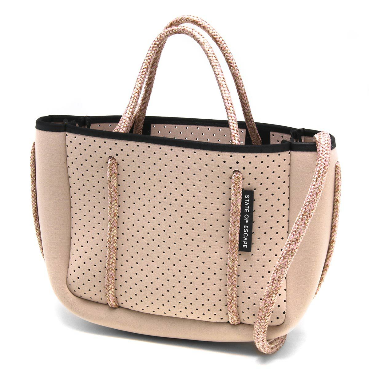 000000138893-01.jpg?size=m&w=