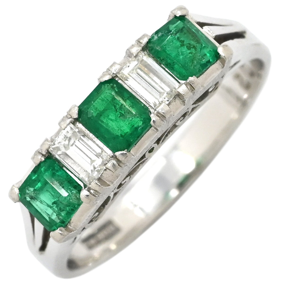 ペンダントトップ エメラルド 1.5ct ダイヤ 0.1ct グリーン×プラチナ