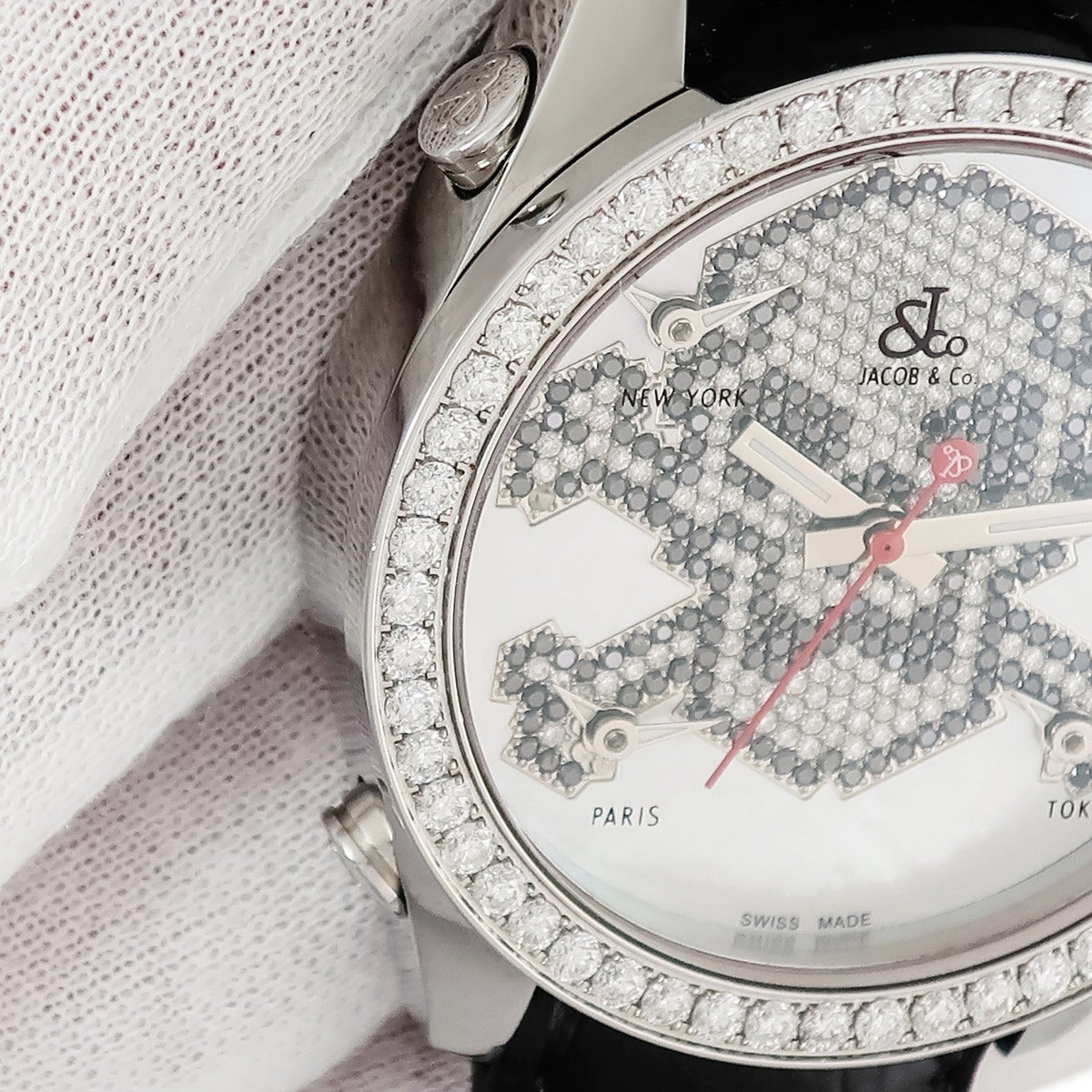 ジェイコブ JACOB&CO 5タイムゾーン 40 ジェイコブ JACOB&CO 5タイムゾーン 40mm スカル 純正ダイヤ ホワイト