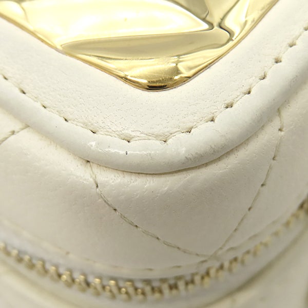 シャネル CHANEL ショルダーバッグ ジップ アラウンド バニティ ラムスキン ホワイト ゴールド金具 ココマーク プレート アイボリー 31******【中古】 シャネル CHANEL ショルダーバッグ ジップ アラウンド バニティ