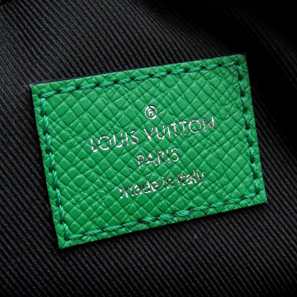 ルイヴィトン LOUIS VUITTON ボディバッグ キャッチ バムバッグ タイガ