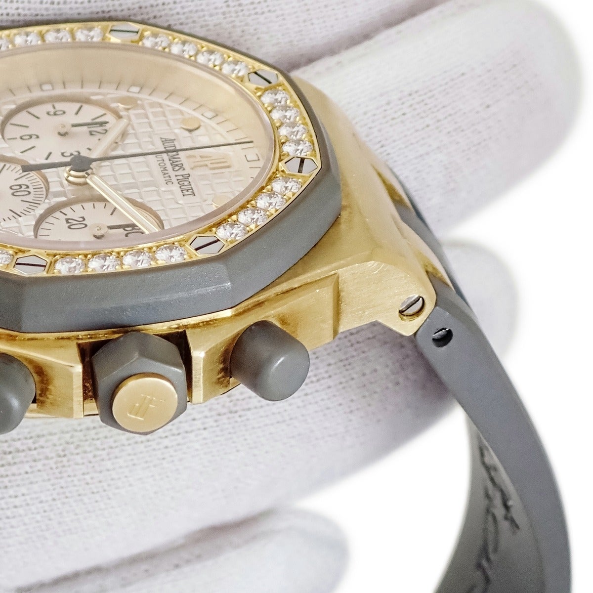 オーデマピゲ AUDEMARS PIGUET ロイヤルオーク オフショア 25986AK.ZZ