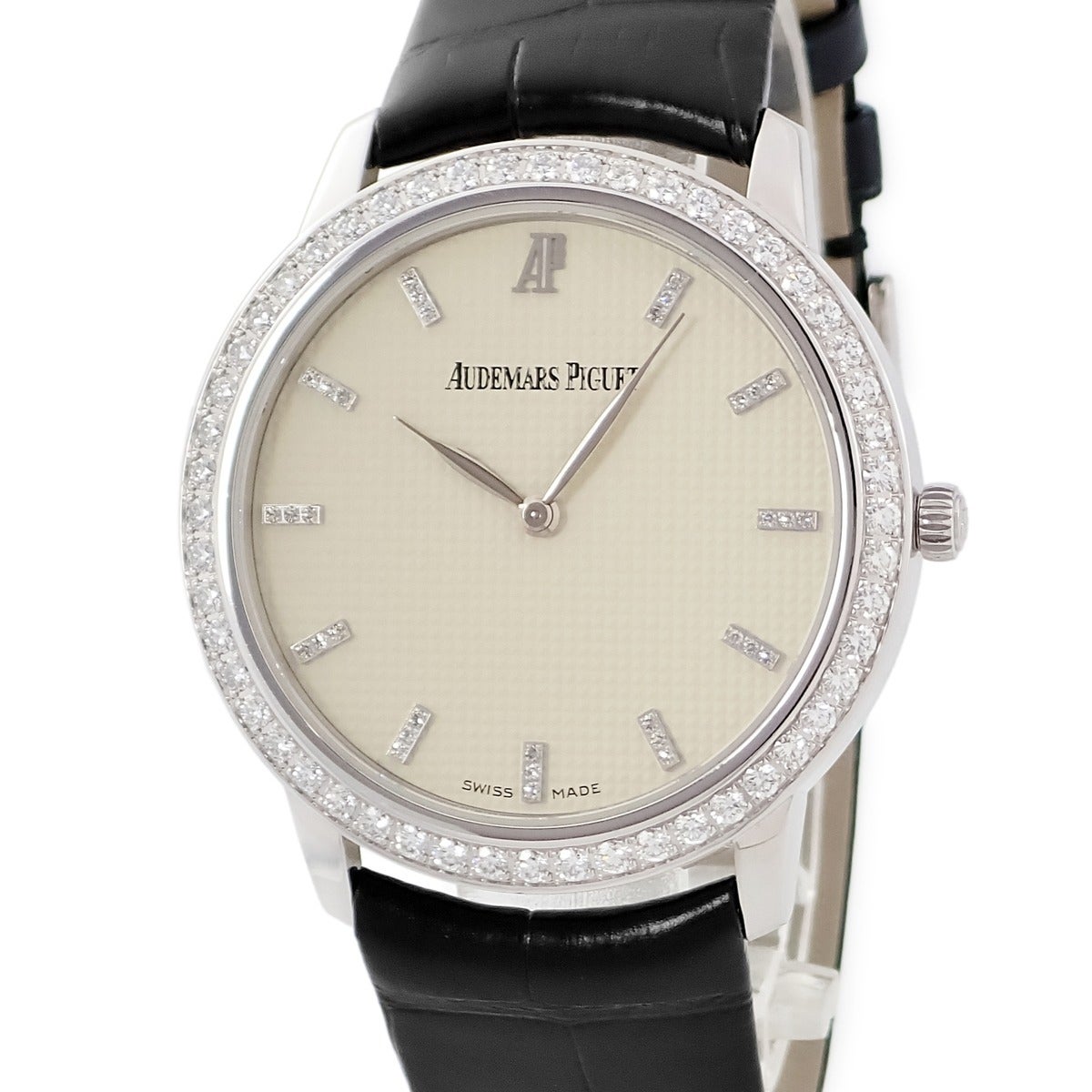 000000297245-01.jpg?size=m&w=